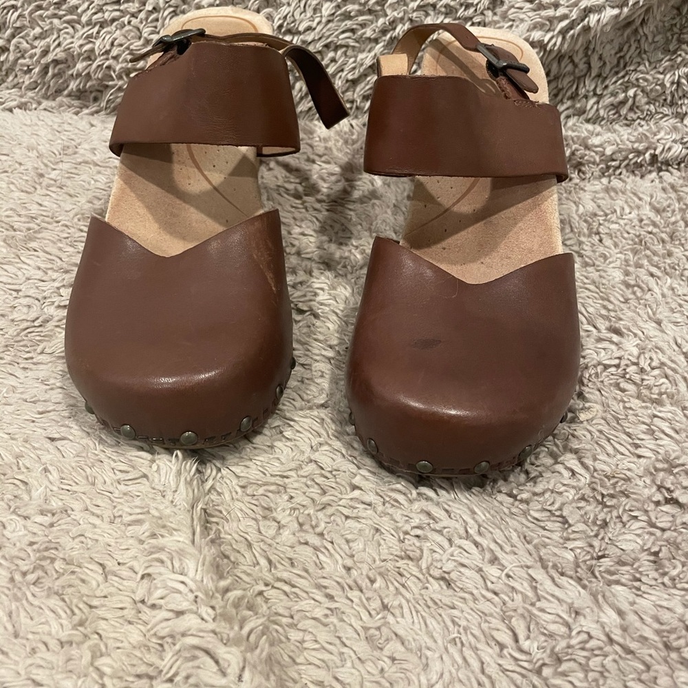 Sandals - Picture 3 of 4